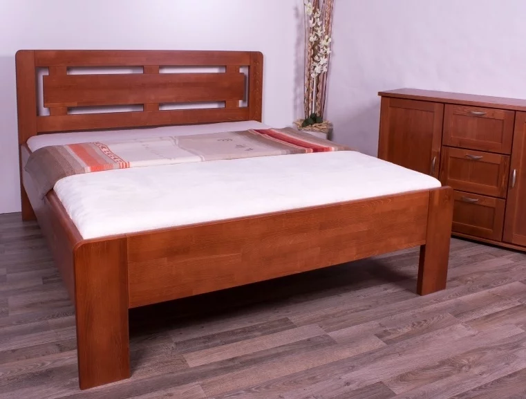 NAOMI oblá 143BO elegantní dvoulůžko z masivu - buk, skladem 