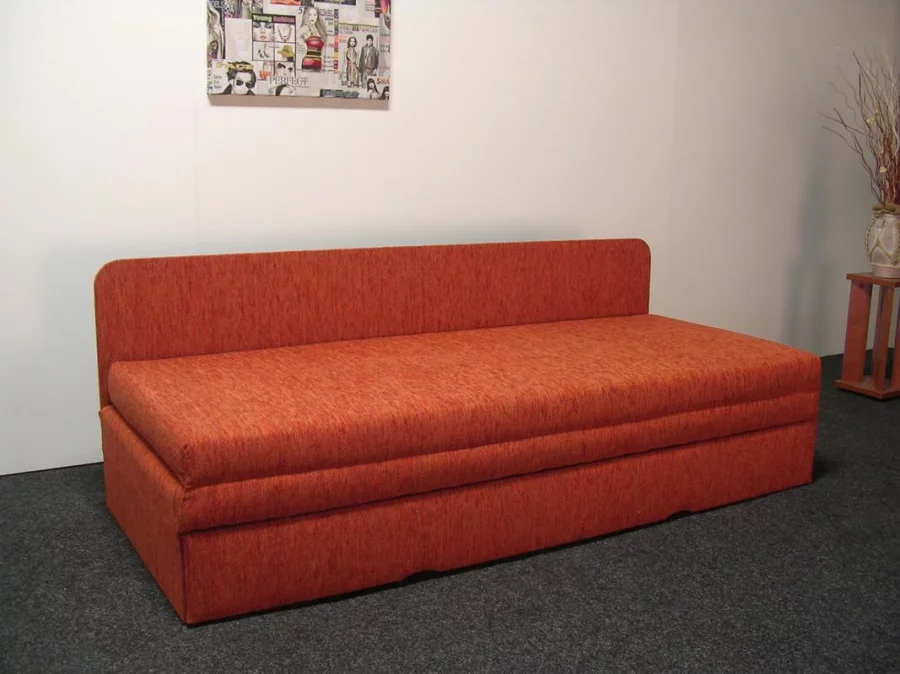 MIRKA - pohovka na každodenní spaní bez polštářů, látky C