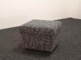 TABURET 50x50 - bez úložného prostoru, látky B